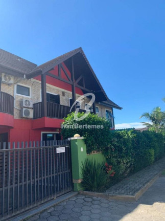 Imagem Casa com 5 Quartos para Temporada, em Canto Grande - Bombinhas Imagem Casa com 5 Quartos para Temporada, em Canto Grande - Bombinhas