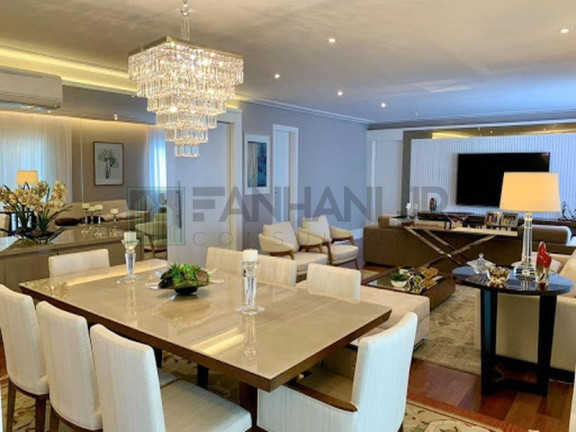 Imóvel com 4 Quartos à Venda, 233 m² em Vila Nova Conceição - São Paulo