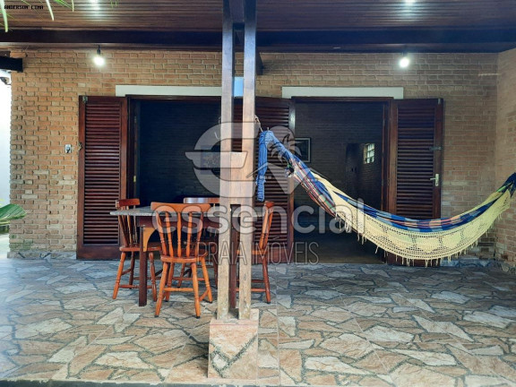 Imagem Casa com 2 Quartos à Venda, 125 m² em Perequê Mirim - Ubatuba