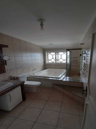 Imagem Casa com 3 Quartos à Venda, 300 m² em Chácara Das Pedras - Porto Alegre