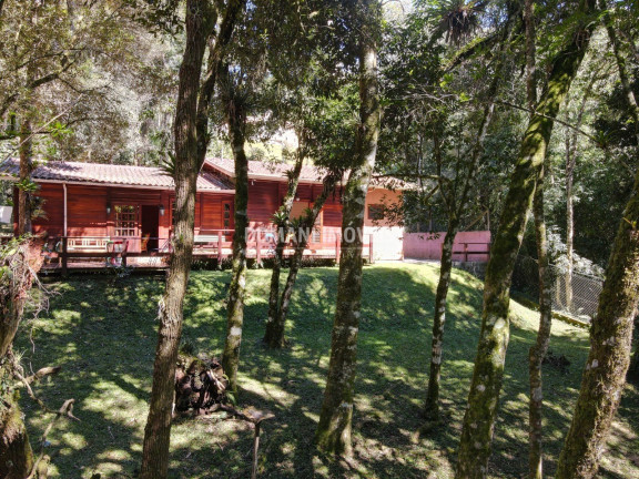 Imagem Casa com 4 Quartos à Venda, 190 m² em Região Do Alto Da Boa Vista - Campos Do Jordão Imagem Casa com 4 Quartos à Venda, 190 m² em Região Do Alto Da Boa Vista - Campos Do Jordão