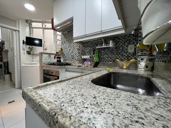Imagem Imóvel com 2 Quartos à Venda, 64 m² em Tijuca - Rio De Janeiro Imagem Imóvel com 2 Quartos à Venda, 64 m² em Tijuca - Rio De Janeiro
