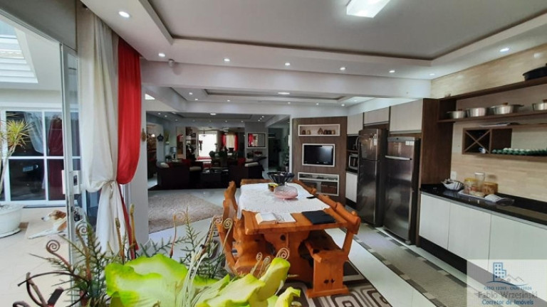 Imagem Sobrado com 6 Quartos à Venda, 750 m² em Centro - Itapoá