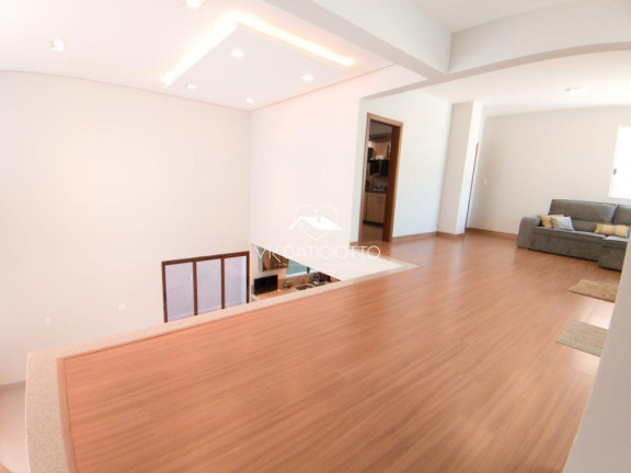 Imagem Casa com 3 Quartos à Venda, 378 m² em Jardim Ipanema - Maringá Imagem Casa com 3 Quartos à Venda, 378 m² em Jardim Ipanema - Maringá