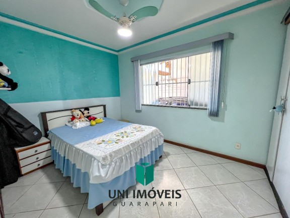 Imagem Casa com 4 Quartos à Venda, 280 m² em Centro - Guarapari