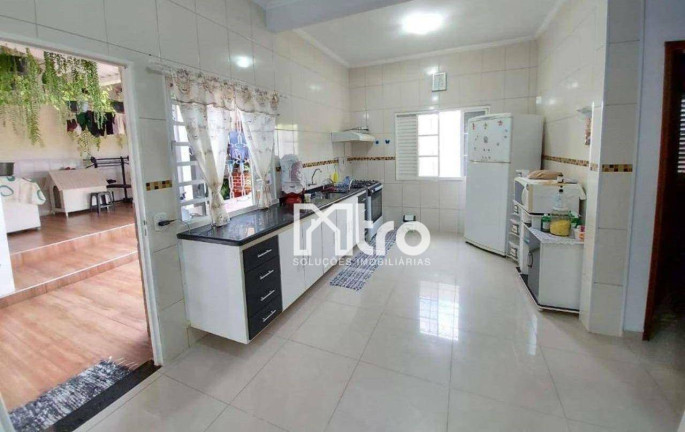 Imagem Casa com 5 Quartos à Venda, 266 m² em Santa Rita - Guaratinguetá