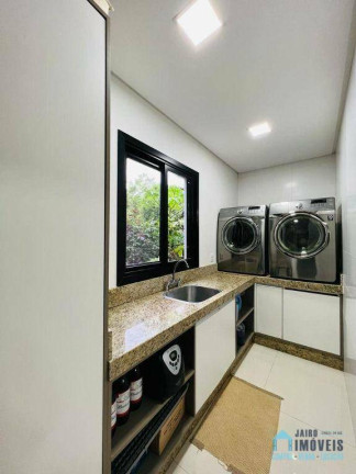 Imagem Casa com 3 Quartos à Venda, em Centro - Tramandaí Imagem Casa com 3 Quartos à Venda, em Centro - Tramandaí