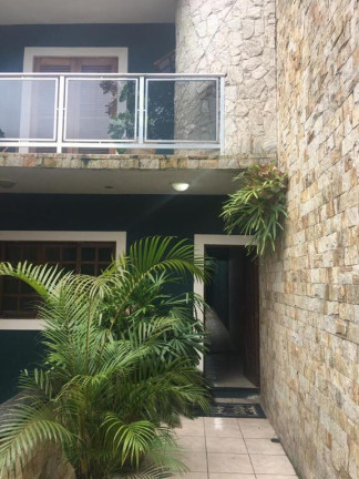 Sobrado com 4 Quartos à Venda, 450 m² em Jardim Helian - São Paulo