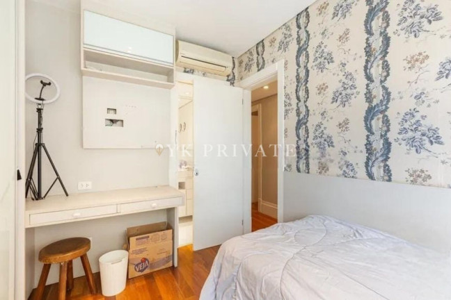Imagem Apartamento com 4 Quartos à Venda, 153 m² em Vila Romana - São Paulo