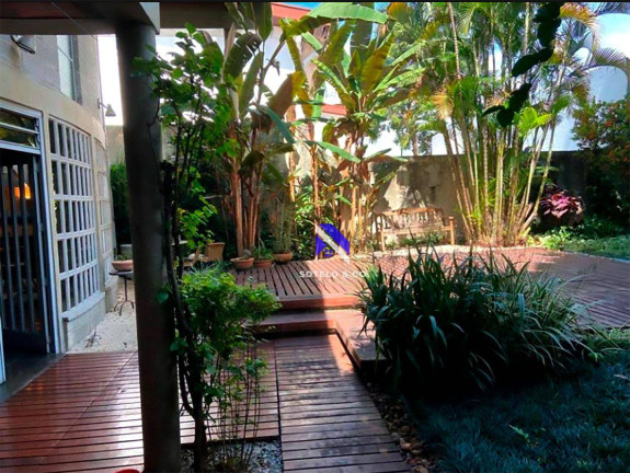 Imagem Casa com 3 Quartos à Venda, 300 m² em Alto De Pinheiros - São Paulo Imagem Casa com 3 Quartos à Venda, 300 m² em Alto De Pinheiros - São Paulo