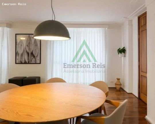 Imagem Casa com 4 Quartos à Venda, 180 m² em Santa Cecília - São Paulo Imagem Casa com 4 Quartos à Venda, 180 m² em Santa Cecília - São Paulo