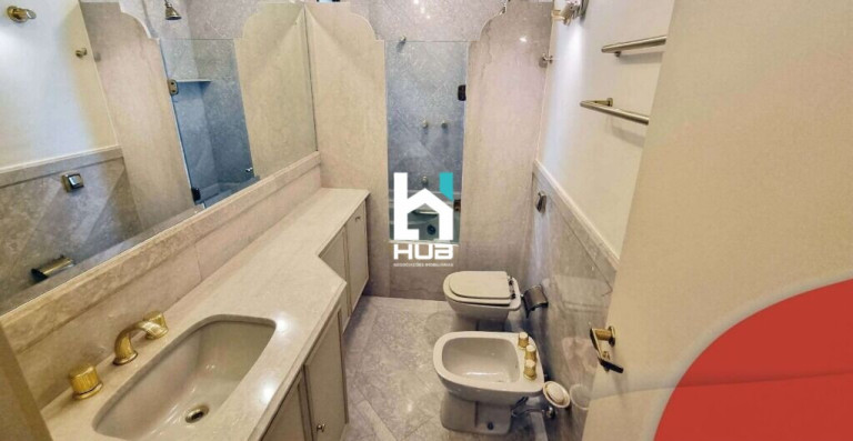 Imagem Apartamento com 3 Quartos à Venda, 274 m²