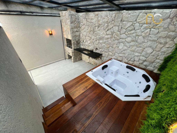 Casa com 3 Quartos à Venda, 163 m² em Aviação - Praia Grande