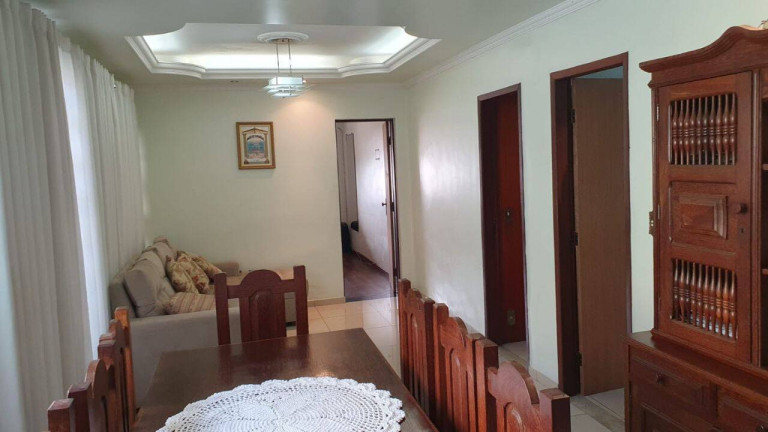Imagem Casa com 3 Quartos à Venda, 360 m² em Flamengo - Contagem