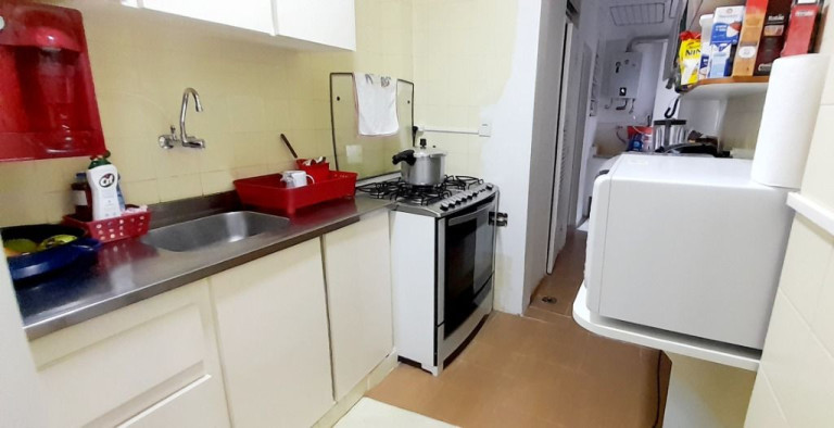 Imagem Apartamento com 2 Quartos à Venda, 61 m² em Copacabana - Rio De Janeiro Imagem Apartamento com 2 Quartos à Venda, 61 m² em Copacabana - Rio De Janeiro