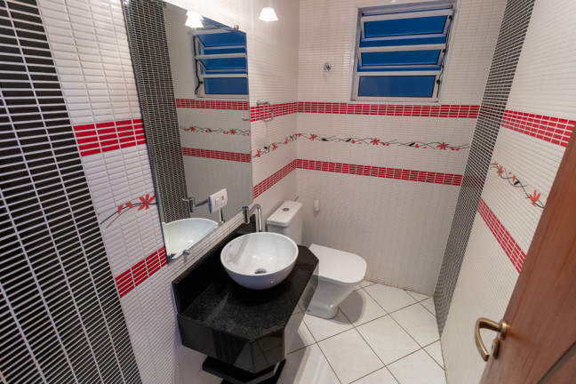 Imagem Casa com 3 Quartos à Venda, 299 m² em Cidade Líder - São Paulo Imagem Casa com 3 Quartos à Venda, 299 m² em Cidade Líder - São Paulo