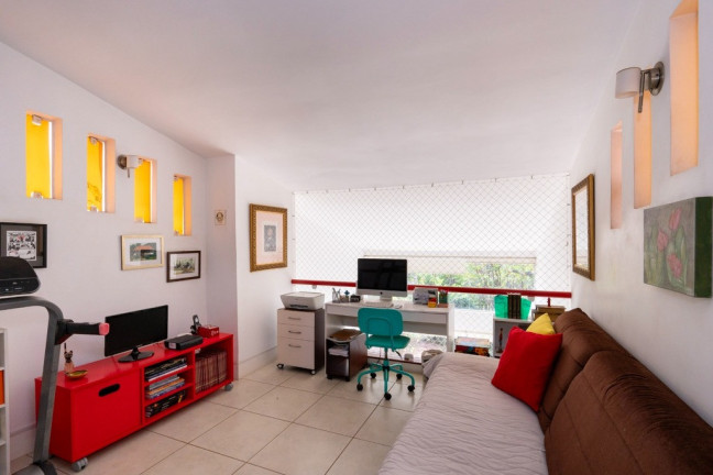 Imagem Casa com 4 Quartos à Venda, em Granja Santa Maria - Carapicuíba Imagem Casa com 4 Quartos à Venda, em Granja Santa Maria - Carapicuíba