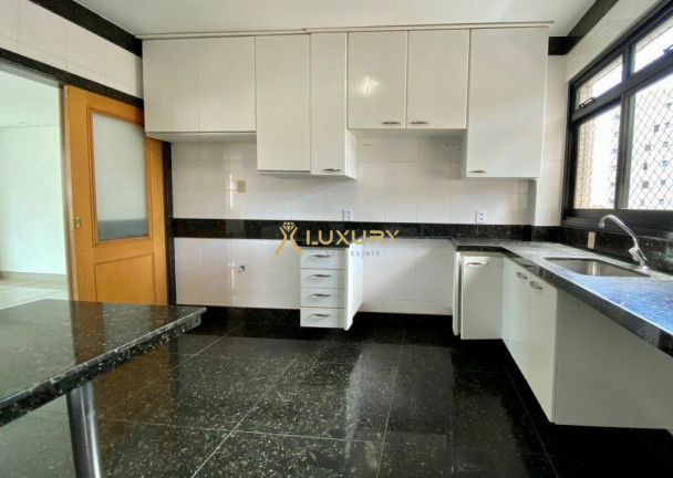 Imagem Imóvel com 4 Quartos à Venda, 161 m² em Belvedere - Belo Horizonte Imagem Imóvel com 4 Quartos à Venda, 161 m² em Belvedere - Belo Horizonte