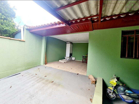 Imagem Casa com 4 Quartos à Venda, 248 m² em Contorno - Ponta Grossa Imagem Casa com 4 Quartos à Venda, 248 m² em Contorno - Ponta Grossa