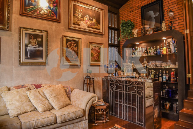 Imagem Casa com 5 Quartos à Venda, 860 m² em Sétimo Céu - Porto Alegre Imagem Casa com 5 Quartos à Venda, 860 m² em Sétimo Céu - Porto Alegre