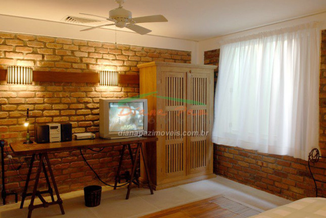 Imagem Casa com 9 Quartos à Venda, 454 m² em Ferradura - Búzios Imagem Casa com 9 Quartos à Venda, 454 m² em Ferradura - Búzios
