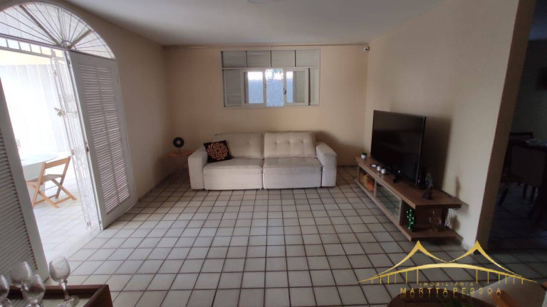 Imagem Casa com 3 Quartos à Venda, 220 m² em Lagoa Nova - Natal
