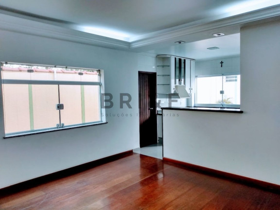 Imagem Casa com 3 Quartos à Venda, 220 m² em Jardim Jabaquara - São Paulo Imagem Casa com 3 Quartos à Venda, 220 m² em Jardim Jabaquara - São Paulo