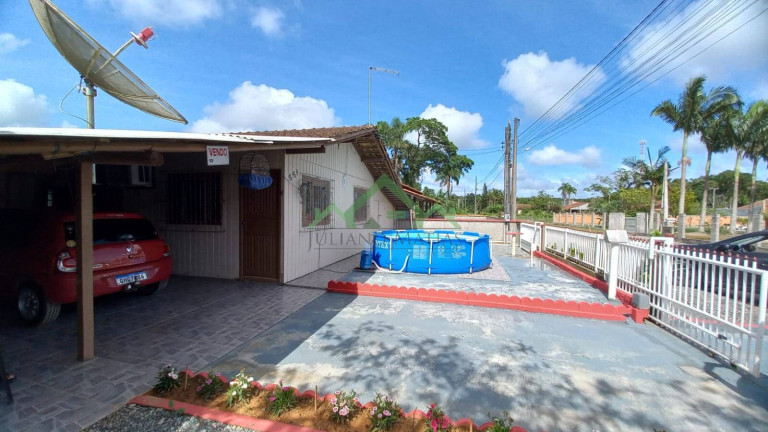 Imagem Casa com 2 Quartos à Venda, 130 m² em Costeira - Balneário Barra Do Sul Imagem Casa com 2 Quartos à Venda, 130 m² em Costeira - Balneário Barra Do Sul