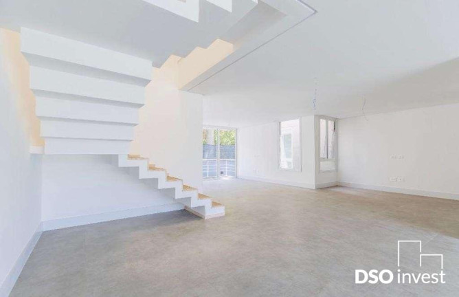 Imagem Casa de Condomínio com 4 Quartos à Venda,  em Jardim Cordeiro - São Paulo