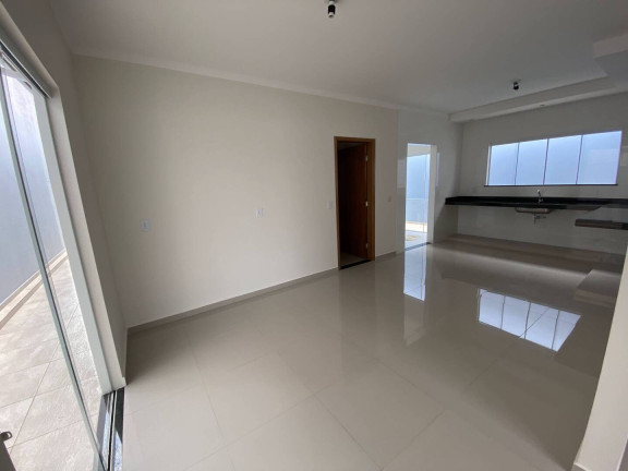 Imagem Casa com 2 Quartos à Venda, 300 m² em Jardim Itamarati - Botucatu
