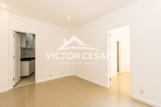Imagem Apartamento com 1 Quarto à Venda, 49 m² em Copacabana - Rio De Janeiro