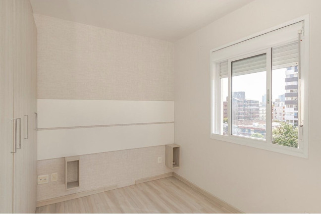 Imagem Apartamento com 1 Quarto à Venda, 31 m² em Menino Deus - Porto Alegre Imagem Apartamento com 1 Quarto à Venda, 31 m² em Menino Deus - Porto Alegre