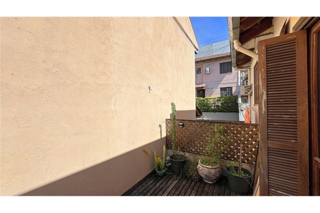 Imagem Casa com 2 Quartos à Venda, em Vila Nova - Porto Alegre Imagem Casa com 2 Quartos à Venda, em Vila Nova - Porto Alegre