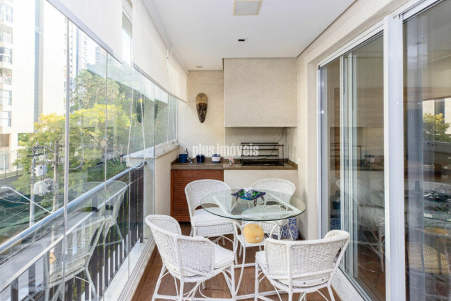 Apartamento com 2 Quartos à Venda, 129 m² em Real Parque - São Paulo