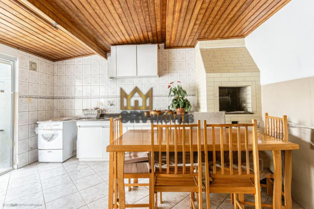 Imagem Sobrado com 3 Quartos à Venda, 262 m² em água Verde - Curitiba Imagem Sobrado com 3 Quartos à Venda, 262 m² em água Verde - Curitiba