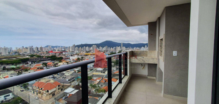 Apartamento com 2 Quartos à Venda, 67 m² em São João - Itajaí