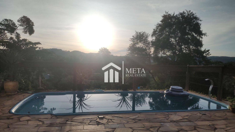 Imóvel com 4 Quartos à Venda, 430 m² em Caraguatá - Mairiporã