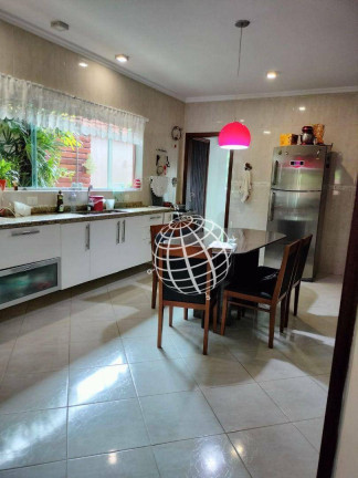 Imagem Casa com 4 Quartos à Venda, 330 m² em Vila Petrópolis - Atibaia Imagem Casa com 4 Quartos à Venda, 330 m² em Vila Petrópolis - Atibaia