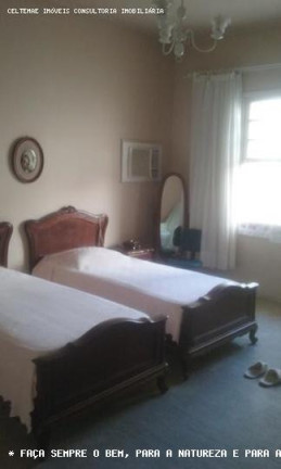 Imagem Casa com 3 Quartos à Venda, 300 m² em Centro - Taubaté Imagem Casa com 3 Quartos à Venda, 300 m² em Centro - Taubaté