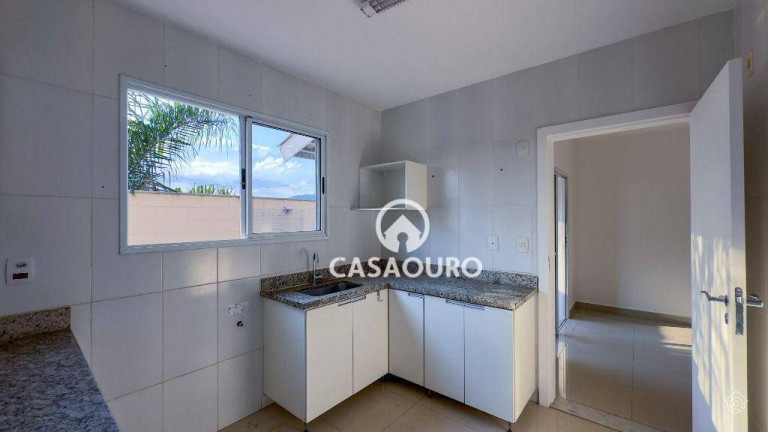 Imagem Casa com 4 Quartos à Venda, 165 m² em Condomínio Village Royale - Nova Lima