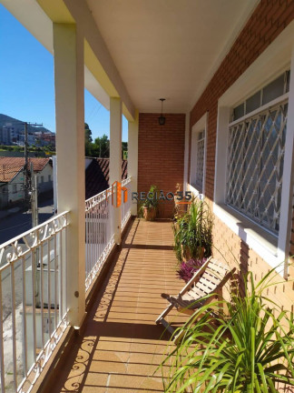 Casa com 3 Quartos à Venda, 124 m² em Vila Nova - Poços De Caldas