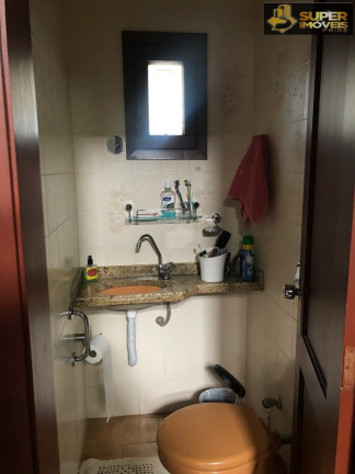 Imagem Casa com 3 Quartos à Venda, 300 m² em Laranjal - Pelotas