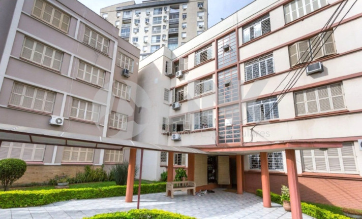 Imagem Apartamento com 3 Quartos à Venda, 90 m² em Jardim Botânico - Porto Alegre Imagem Apartamento com 3 Quartos à Venda, 90 m² em Jardim Botânico - Porto Alegre