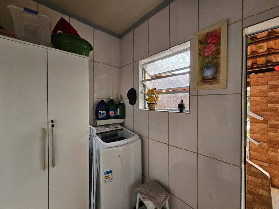 Imagem Casa com 6 Quartos à Venda, 160 m² em Centro - Balneário Barra Do Sul Imagem Casa com 6 Quartos à Venda, 160 m² em Centro - Balneário Barra Do Sul