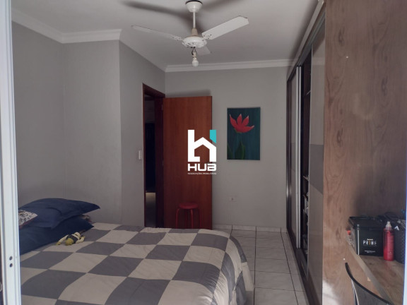 Imagem Casa com 2 Quartos à Venda, 80 m²
