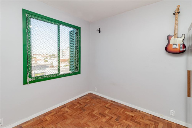 Imagem Imóvel com 2 Quartos à Venda, em São João - Porto Alegre Imagem Imóvel com 2 Quartos à Venda, em São João - Porto Alegre