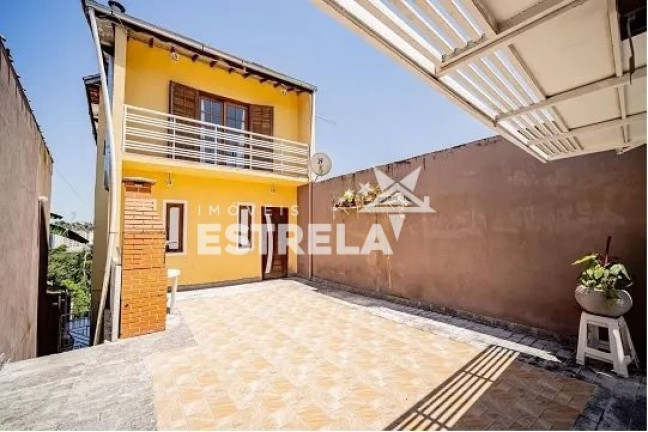 Sobrado com 3 Quartos à Venda, 220 m² em Outeiro De Passárgada - Cotia