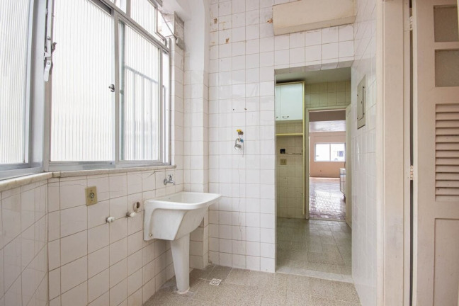 Imagem Imóvel com 2 Quartos à Venda, 124 m² em Copacabana - Rio De Janeiro Imagem Imóvel com 2 Quartos à Venda, 124 m² em Copacabana - Rio De Janeiro