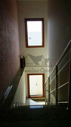 Imagem Sobrado com 3 Quartos à Venda, 219 m² em Vila Indiana - Guaratinguetá Imagem Sobrado com 3 Quartos à Venda, 219 m² em Vila Indiana - Guaratinguetá