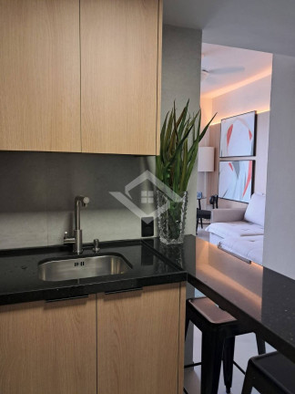 Imagem Apartamento com 1 Quarto à Venda, 42 m² em Copacabana - Rio De Janeiro Imagem Apartamento com 1 Quarto à Venda, 42 m² em Copacabana - Rio De Janeiro